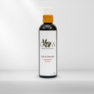 Gel douche bio Goya aux fruits rouges pour nettoyer, hydrater et parfumer la peau, soins corps naturels et écoresponsables.