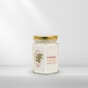 Gommage corps bio Goya à l’huile de figue de barbarie pour exfolier, nourrir et lisser la peau naturellement.